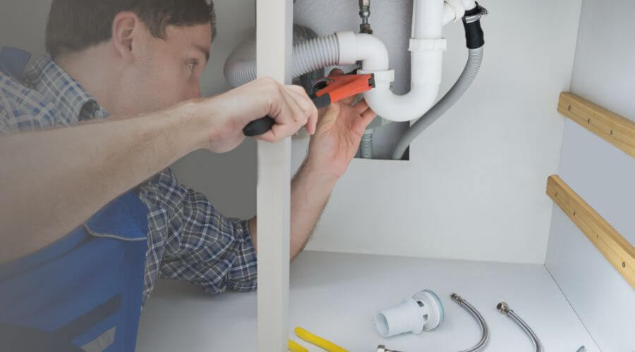 Professional same day plumber in Marengo, IN