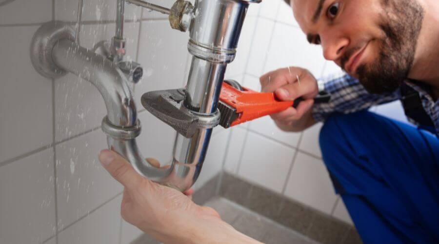 Professional same day plumber services in Marengo, IN